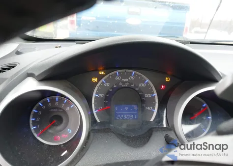 2010 Honda Fit Sport z USA, uszkodzony, nr VIN JHMGE8H41AS026536